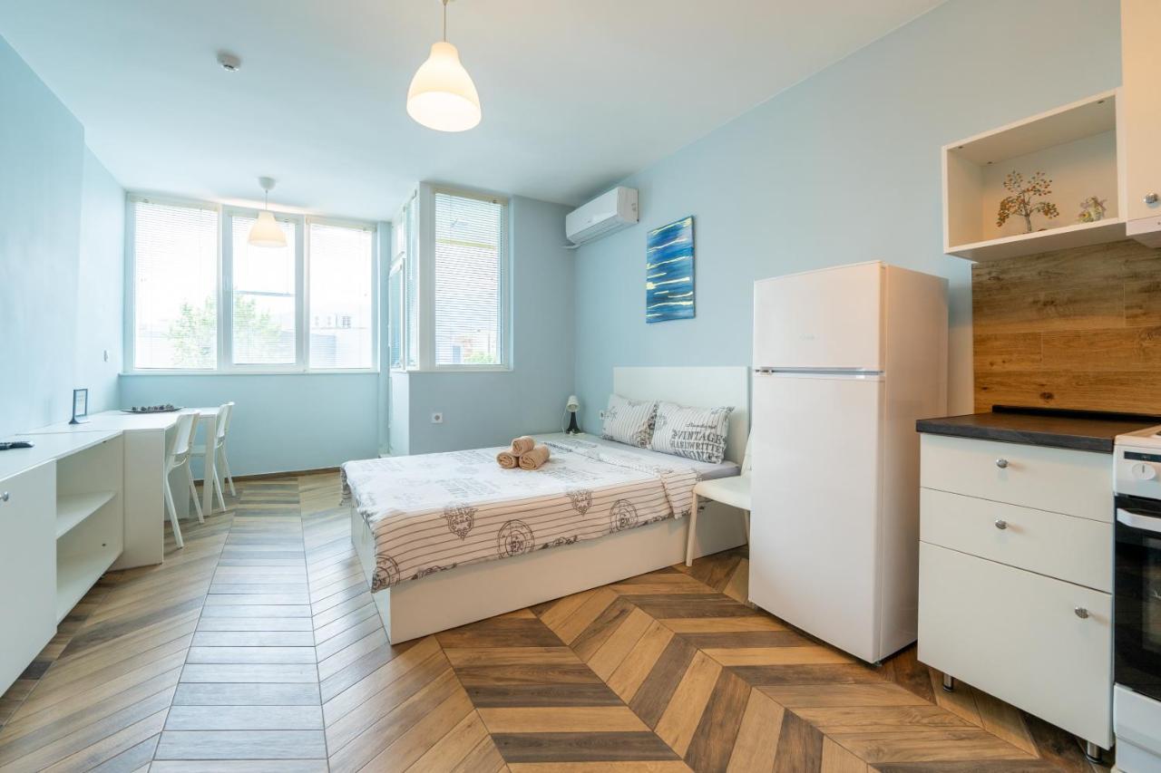Cozy Little Apartment In Studentski Grad Sofia Exterior foto
